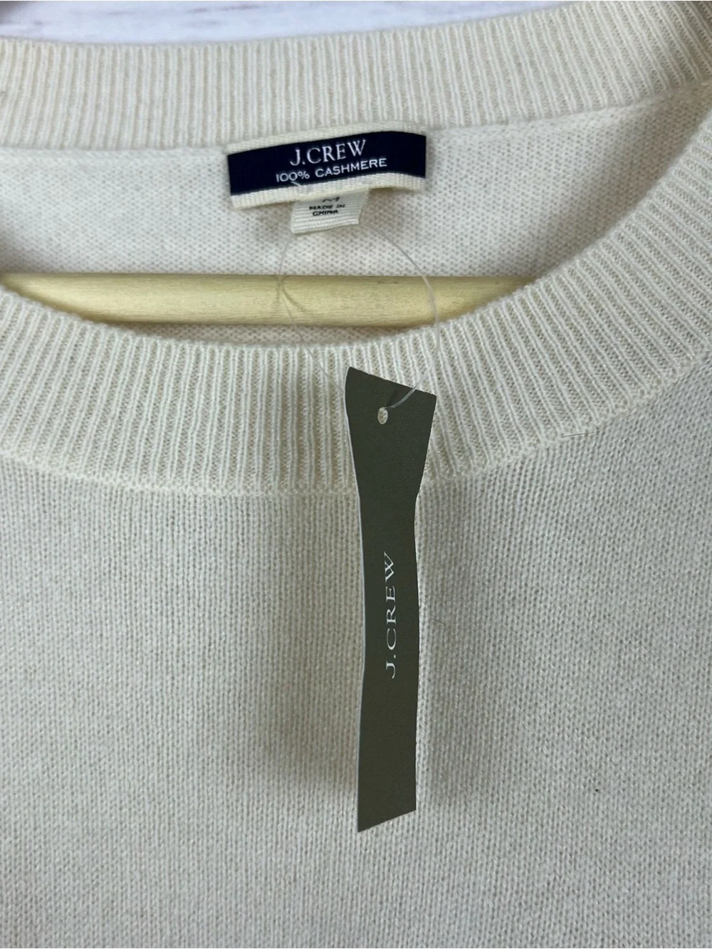 J. Crew Cashmere crewneck sweater with tulips Women’s Size Medium NWT NEW - Picture 6 of 10